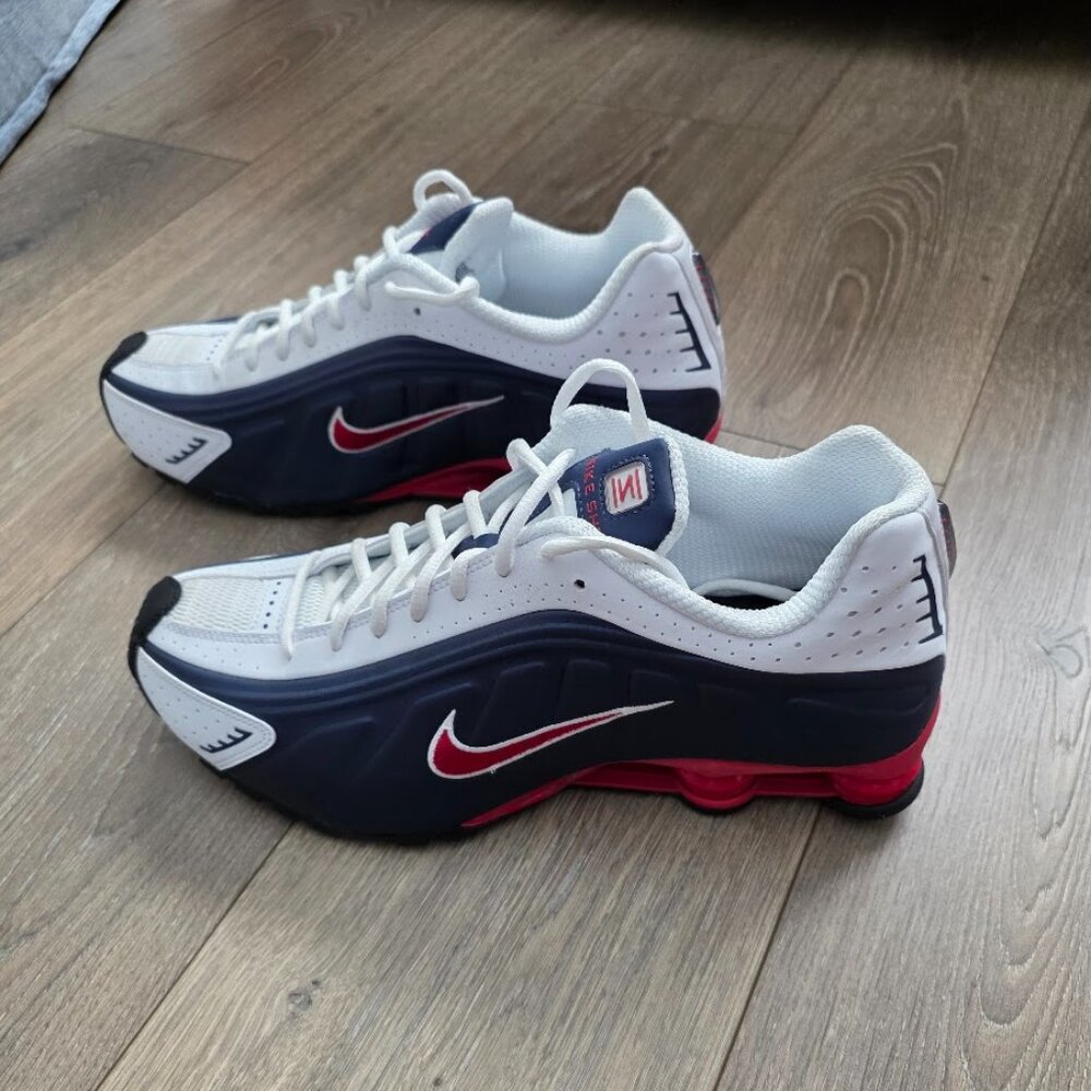 Nike Shox R4 Brasil - Picture 5 of 6